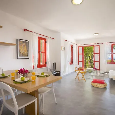 Liora Apartment